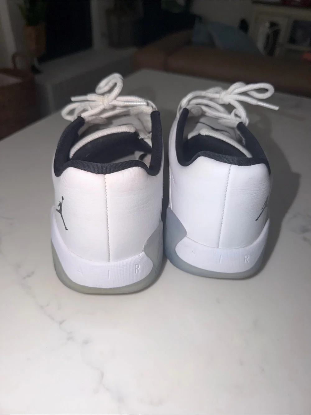 Jordan 11 CMFT Low Sneakers.